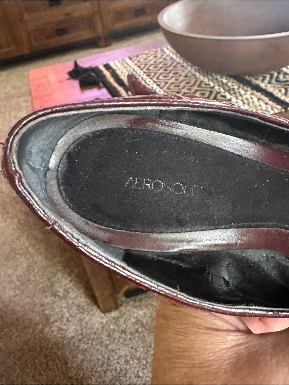 AEROSOLES Deep Burgundy Croc-Embossed Pumps 7.5 - Picture 12 of 14